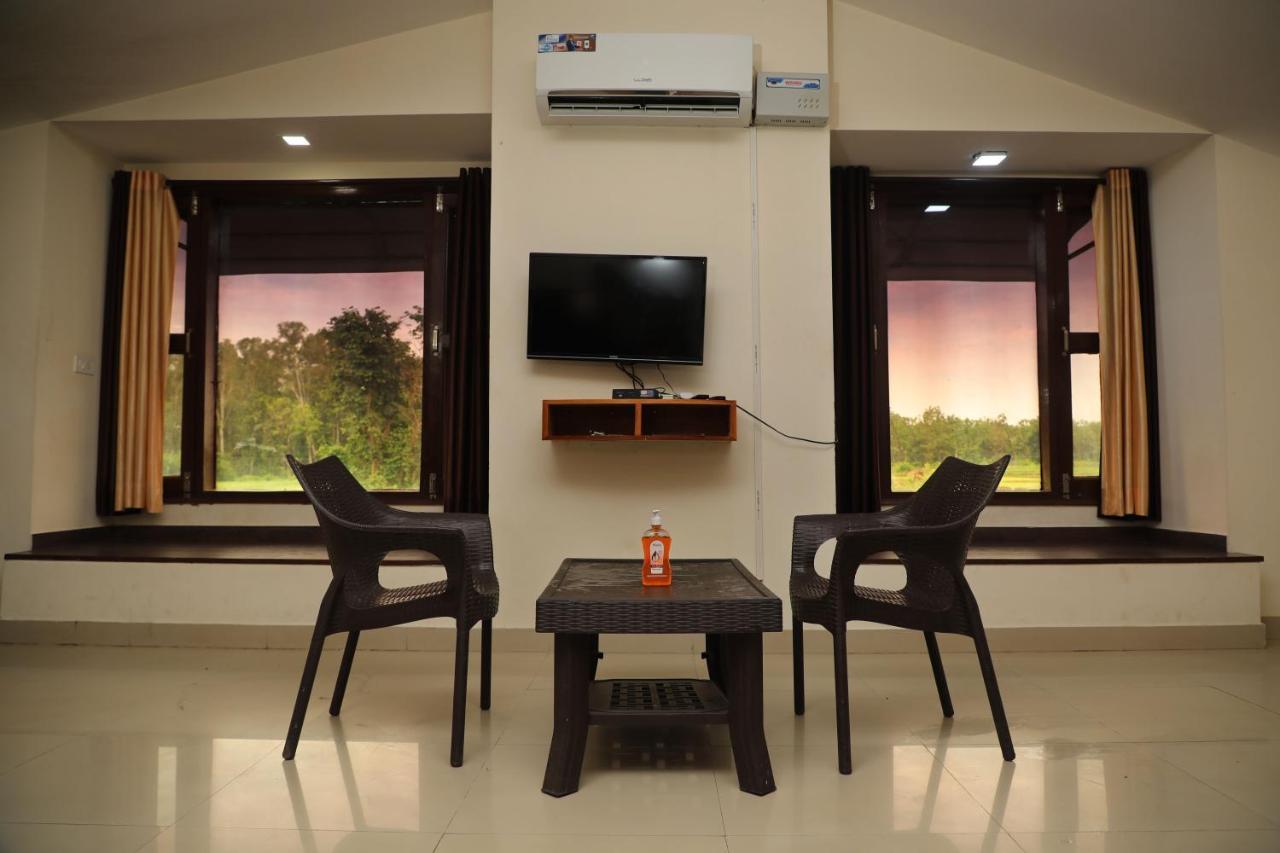 Corbett Treat Resort Rāmnagar Eksteriør bilde